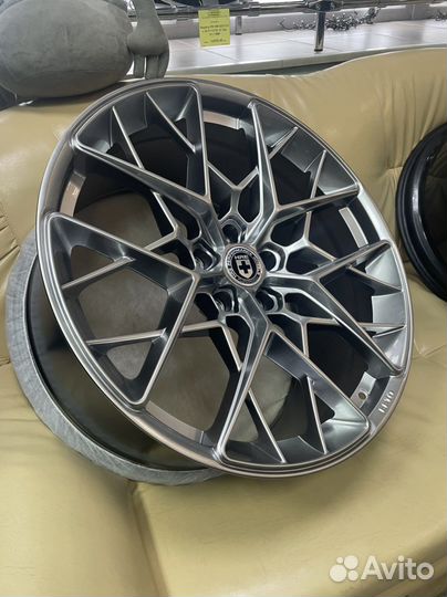 Разноразмерный комплект дисков R21 5*1112 G кузов