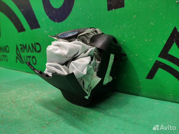 Подушка безопасности (airbag ) в руль Ford