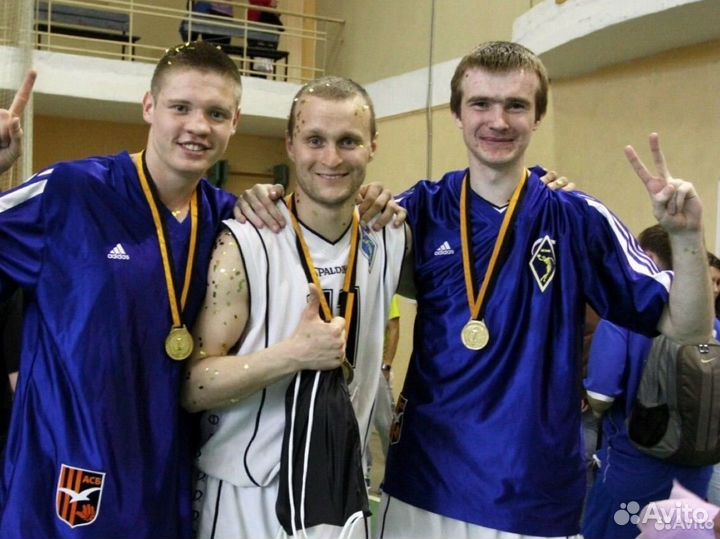 Тренер по баскетболу