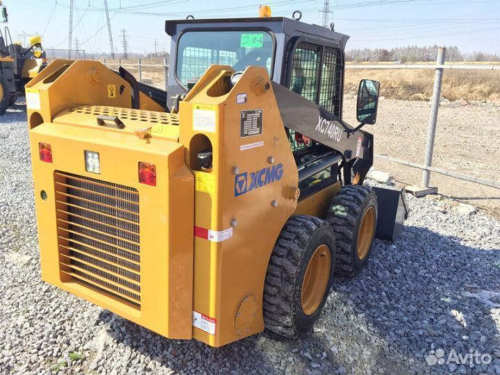 Мини-погрузчик XCMG XC740RU, 2022