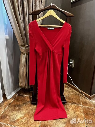 Платье Zara миди