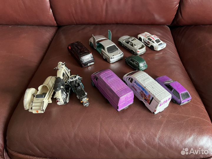 Игрушечные машинки