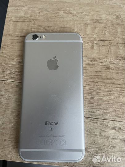 iPhone 6S, 32 ГБ