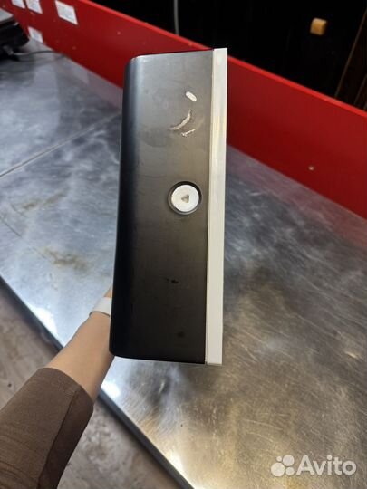 Диспенсер для салфеток настенный