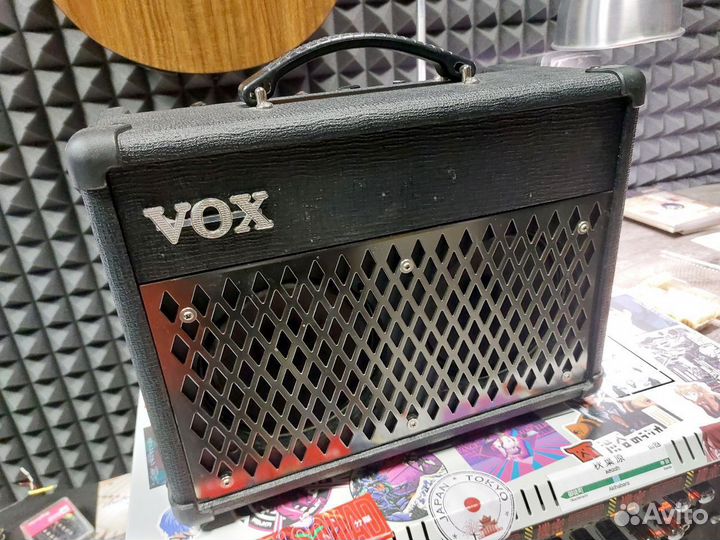 Комбоусилитель VOX DA10
