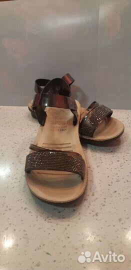 Босоножки для девочки