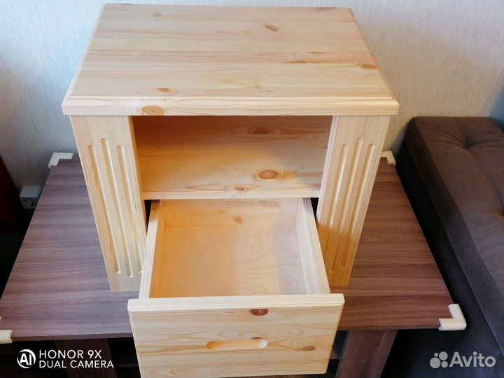 Прикроватные тумбы 2 штуки