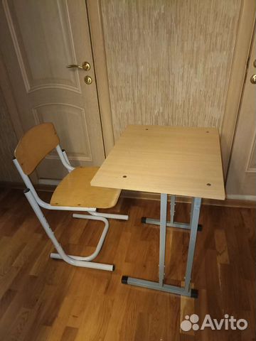 Парта и стул