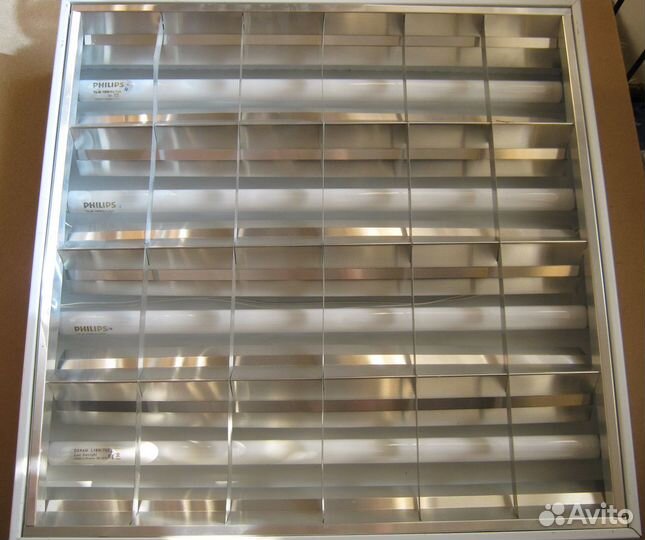 Светильник потолочный армстронг + 4 лампы