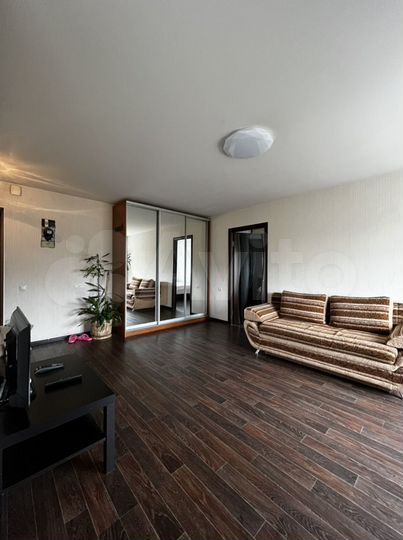 2-к. квартира, 52 м², 5/5 эт.