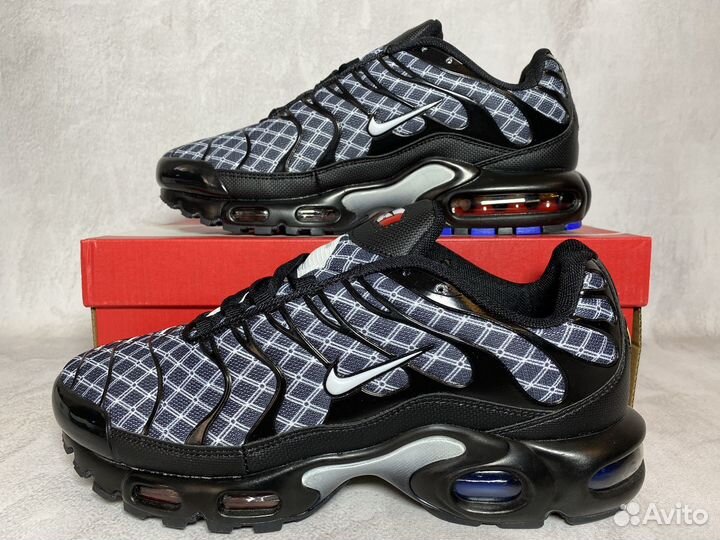 Кроссовки Nike Air Max Tn Plus