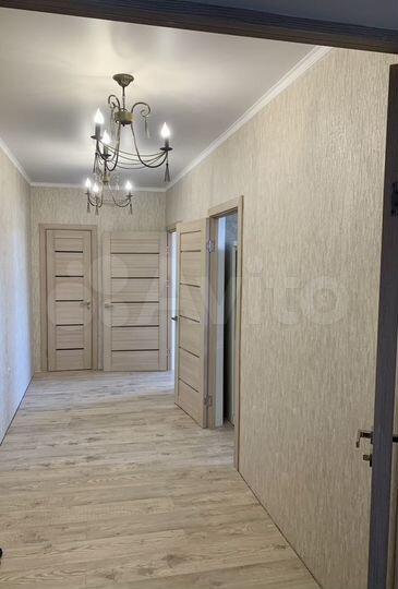 2-к. квартира, 77 м², 6/8 эт.