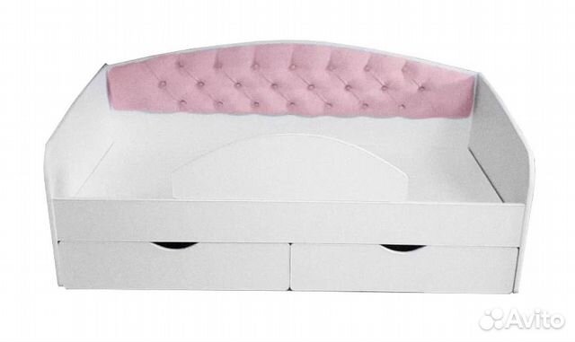 Детская кровать в каретной стяжке