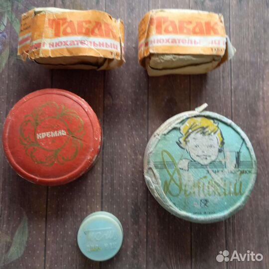 Косметика,пудра,зубной порошок,тени СССР