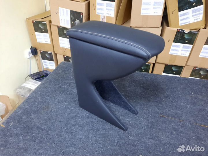 Подлокотник для Киа Рио 2000-2005г., экокожа