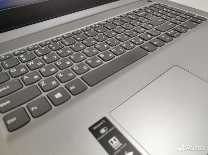Топовый Lenovo 17.3