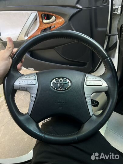 Руль на toyota camry 40