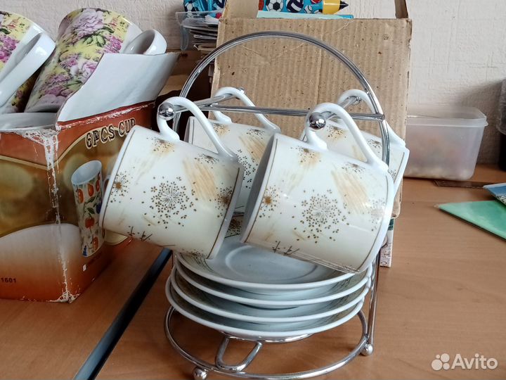Кружки чайные и кофейный сервиз