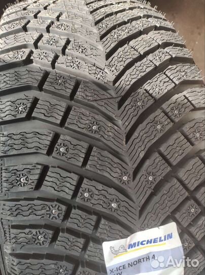 Michelin X-Ice North 4 SUV 305/40 R20 и 275/45 R20
