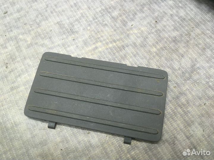 Центральная консоль с подлокотником Focus Фокус 2