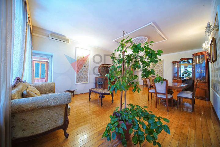 5-к. квартира, 225 м², 2/6 эт.