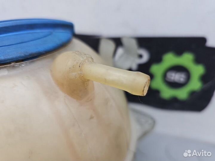 Бачок расширительный Volkswagen Passat B7 1.4 caxa