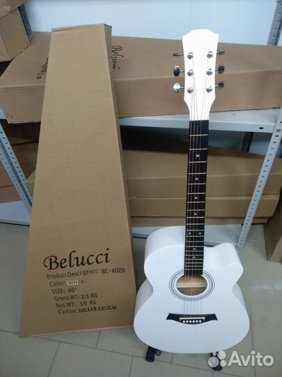 Акустическая гитара