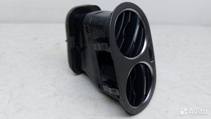 Дефлектор левый Volkswagen Tiguan 2.0 2011