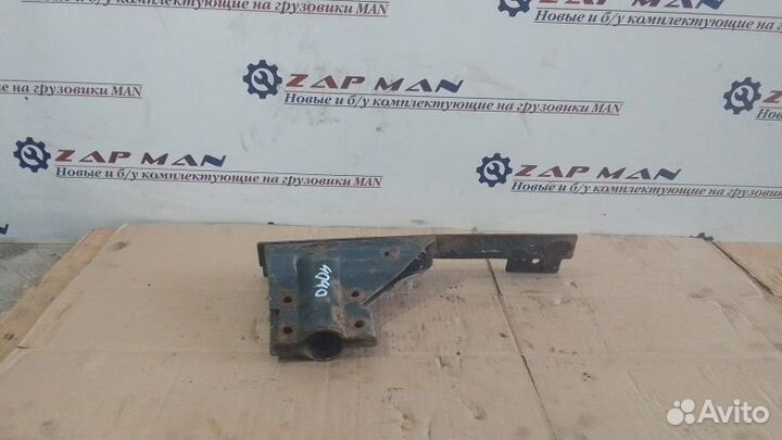 Кронштейн, труба отбойника под будку Man Tgs