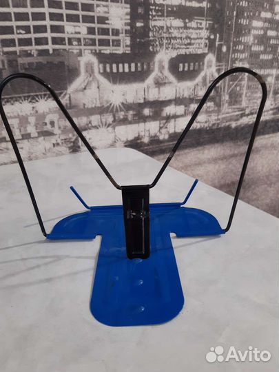 Подставка для книг металл