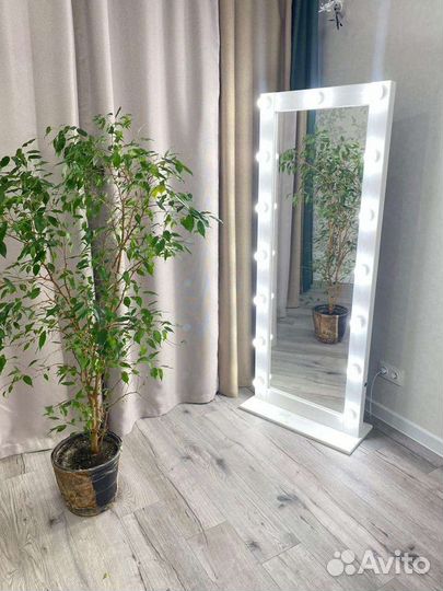 Гримерное зеркало