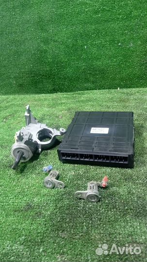 Блок управления двигателем Mitsubishi Lancer Cedia