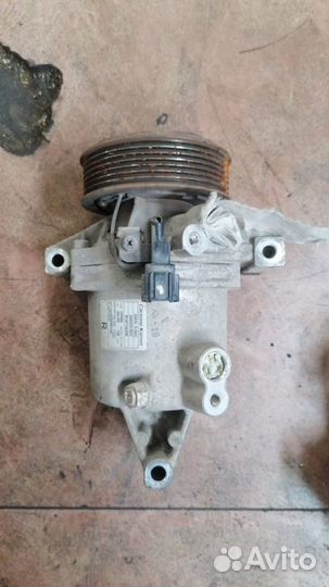 Компрессор кондиционера Nissan Sentra B17 1.6