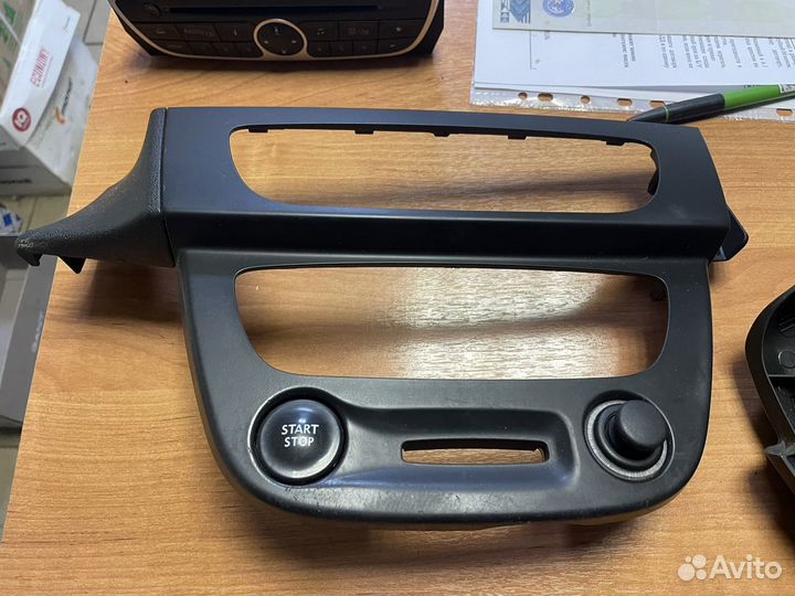 Renault megane 3 Рамка магнитолы