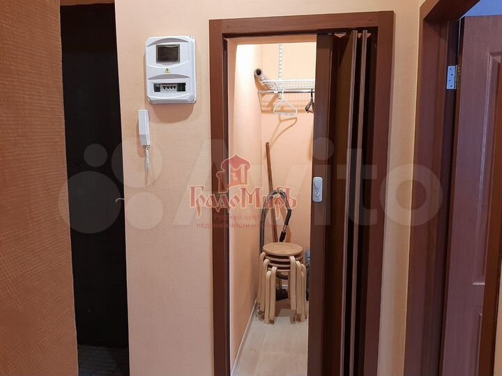 2-к. квартира, 44 м², 3/3 эт.