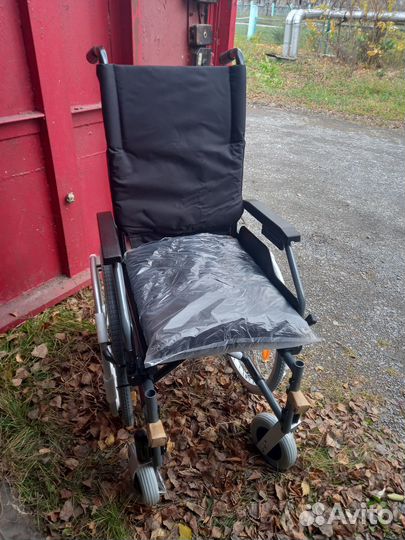 Инвалидная коляска