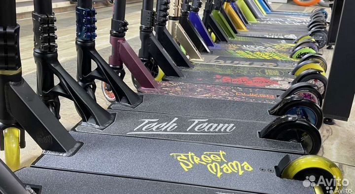 Трюковой самокат Tech Team