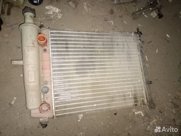 Радиатор Fiat Bravo 182B2000