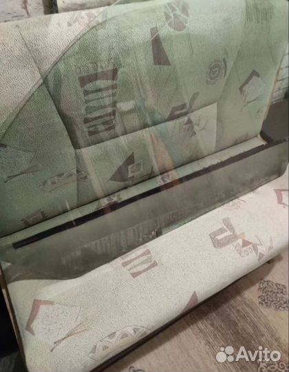 Правое боковое стекло на ваз 2112 купе