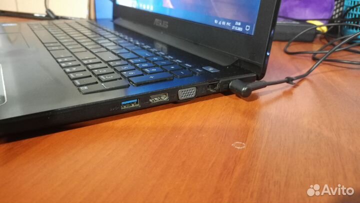 Ноутбук Asus