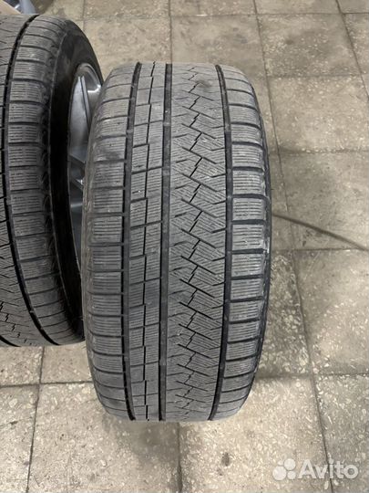 Triangle Snowlink PL02 275/40 R21