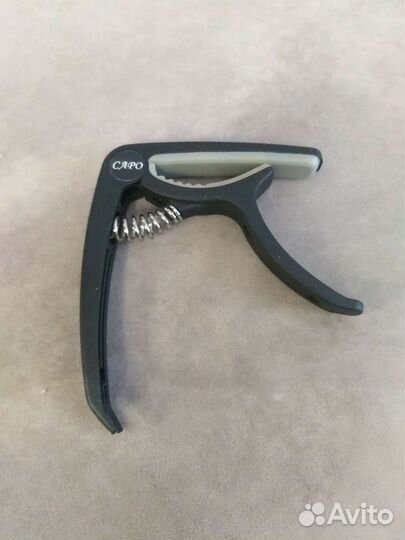 Зажим струн для гитары