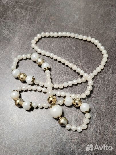 Бусы СССР белые с золотом