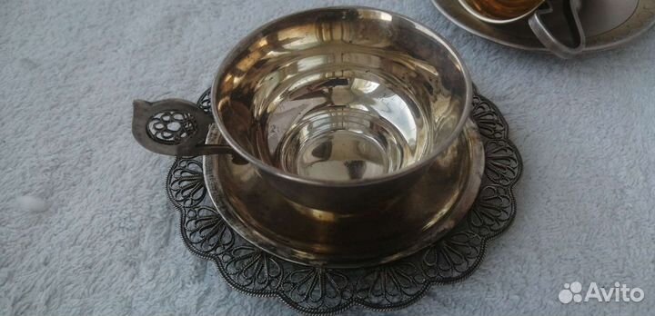 Кухонные дела: серебр.рюмки/чашки-блюдца, посуда