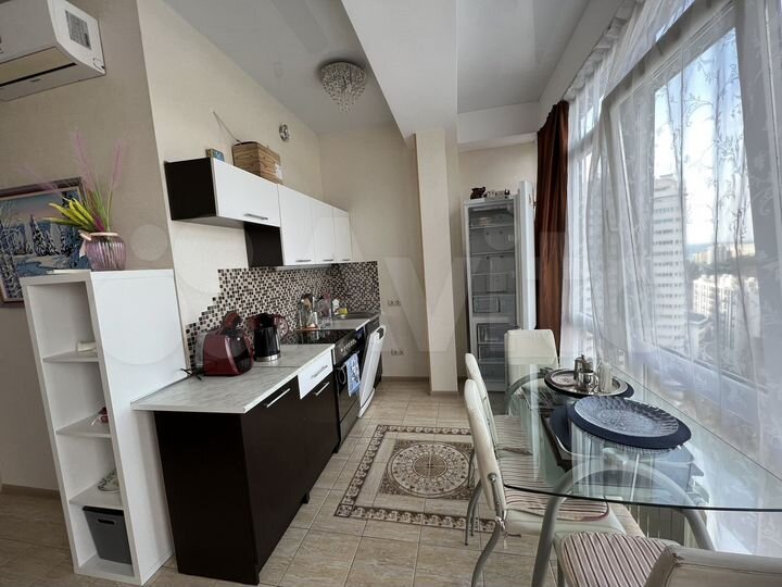 2-к. квартира, 65 м², 7/21 эт.