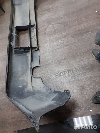 Бампер задний Toyota Carina