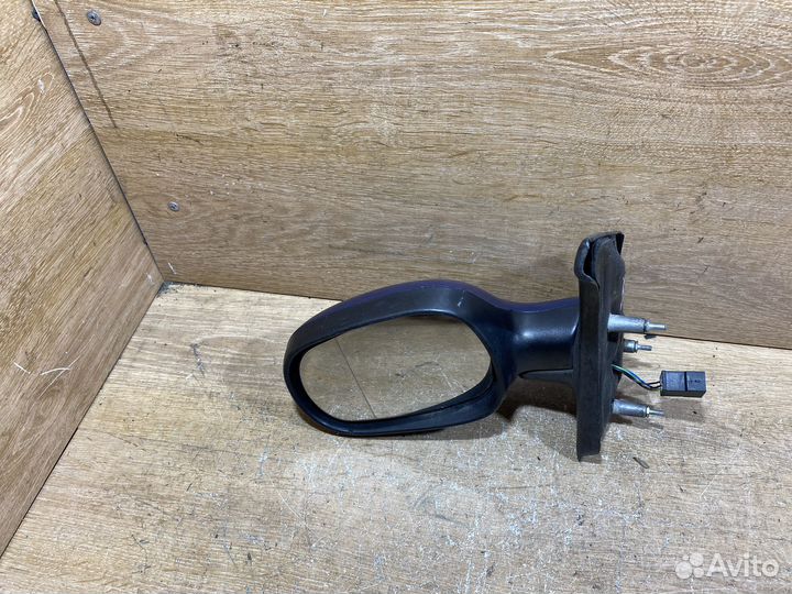 Зеркало левое Renault Scenic 1 рест Арт. 7721699