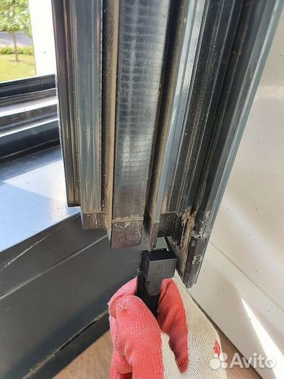 Ремонт платсиковых окон Ремонт алюминиевых окон