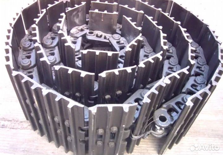 Volvo EC130C Гусеница в сборе