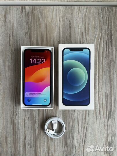 iPhone 12, 64 ГБ